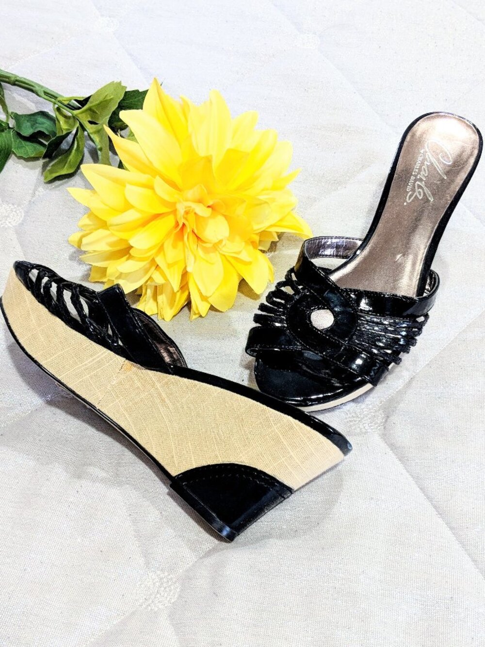 *CHARLES DAVID Platform sandals Sz 8